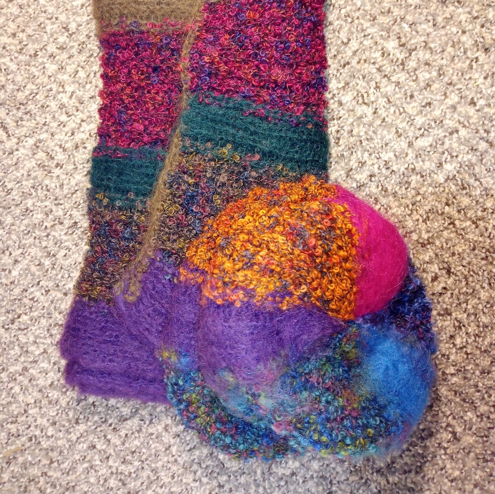 Multicolor hat and scarf set